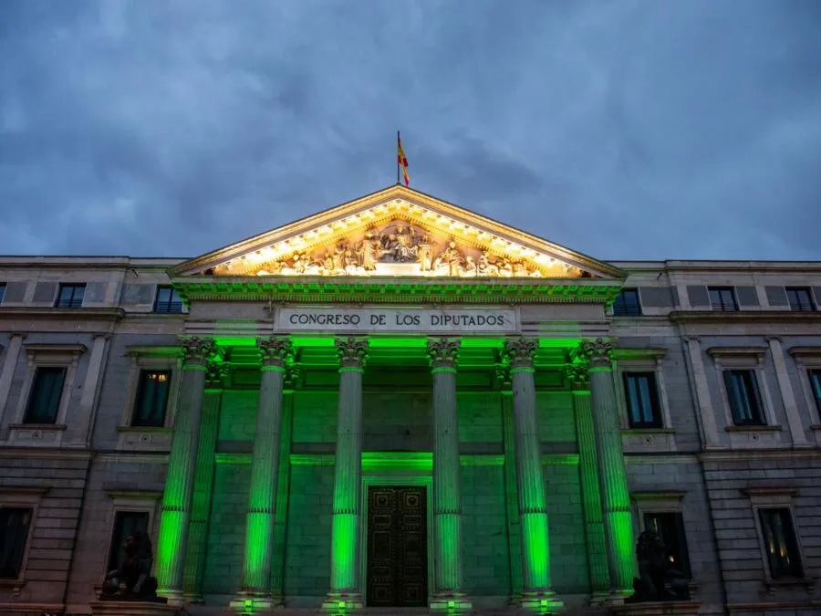 Medical marijuana  in Spain will soon be regulated, available from pharmacies and health centres, as a complimentary therapy
