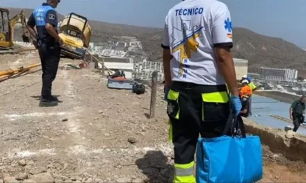 Tragedy in Puerto Rico de Gran Canaria as workers trapped following a hotel wall collapse, at least one dead