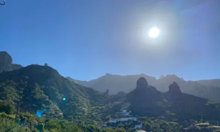 “Very unusual” warm spell over the Canaries likely to last into November and also affecting mainland for warmest Autumn on record