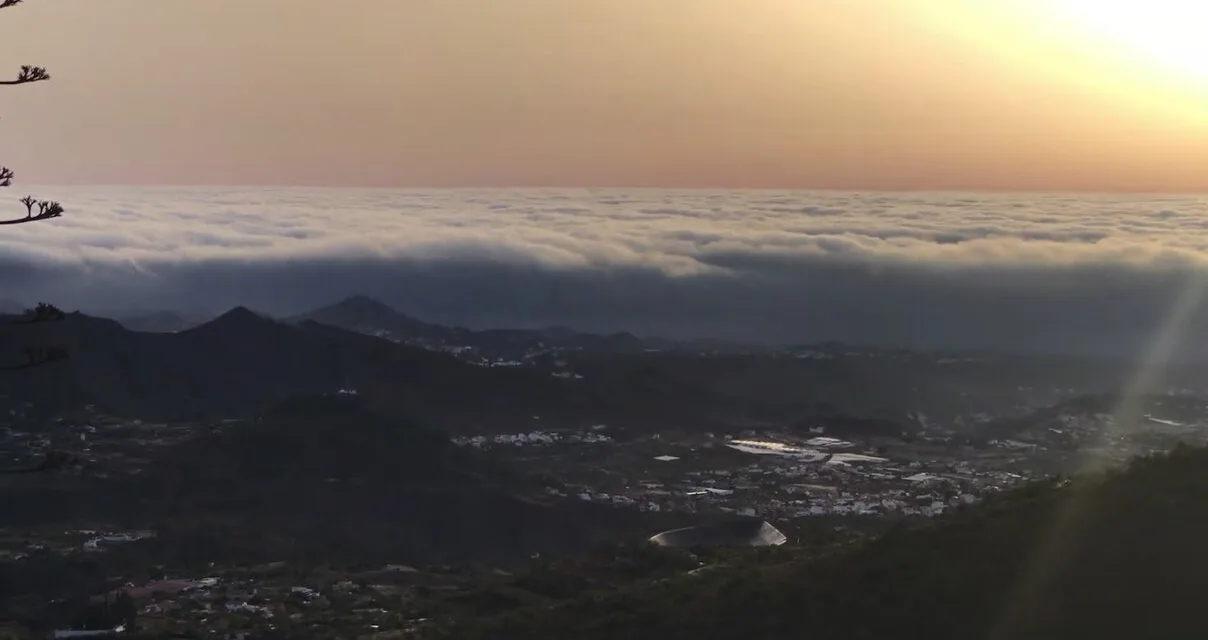 31ºC in the shade this weekend on Gran Canaria, with a touch of Calima to end October