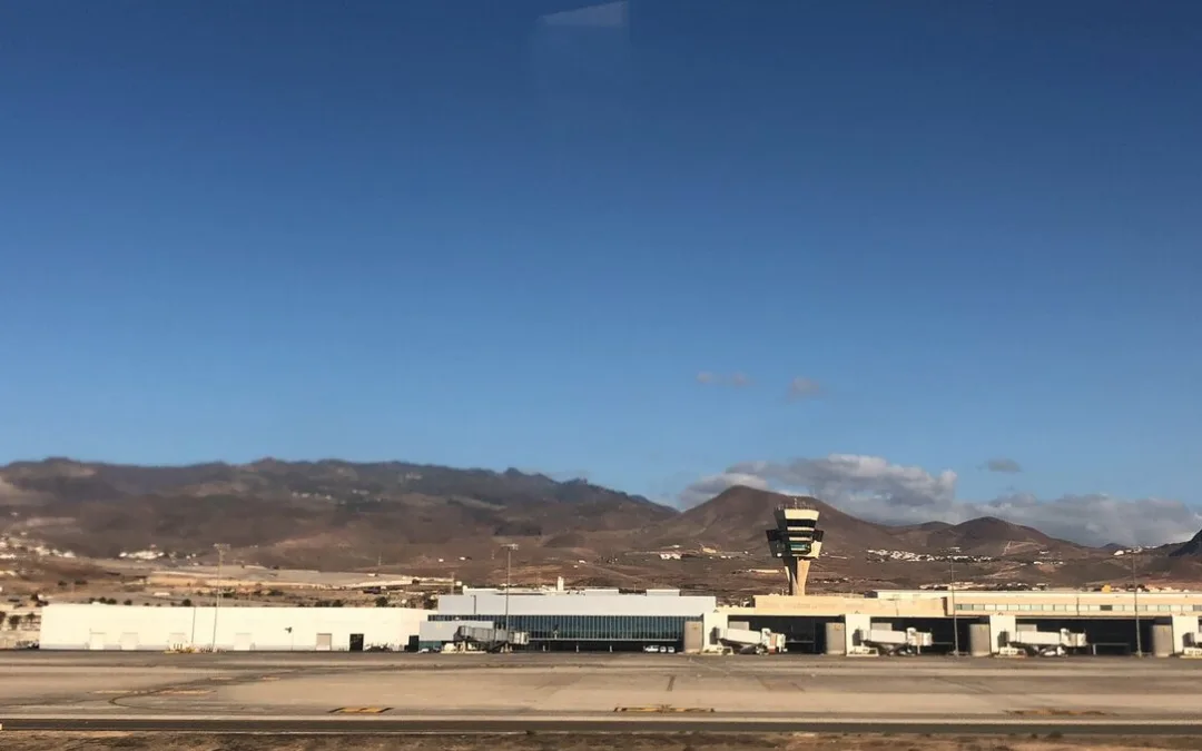 Canaries airports busy, serving nearly 13,000 flights over Easter, including emergency landings