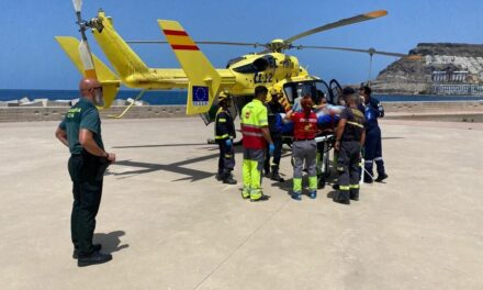Worker injured after falling 15m from roof of a tourism complex in Puerto Rico de Gran Canaria
