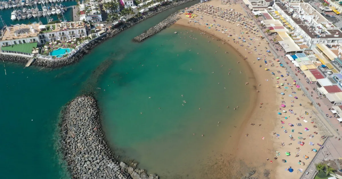 🚫 Mogán Intensifies Beach Patrols to Enforce Rules on Smoking, Drugs, Camping, and Littering