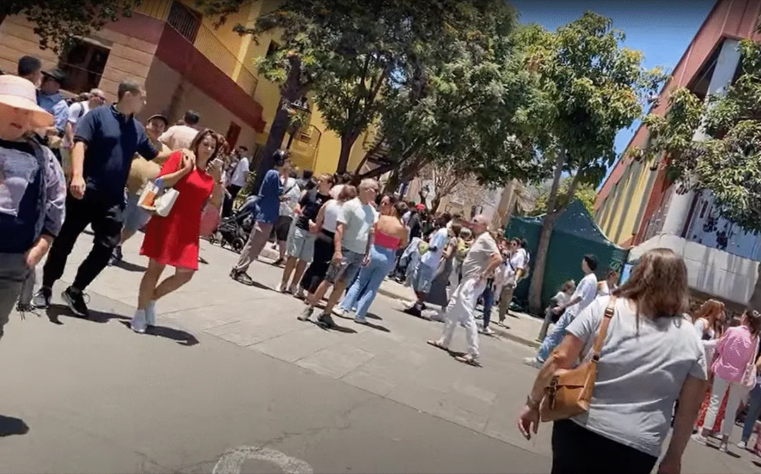 📉 Tourism Paradox in the Canary Islands: Visitor Numbers Rise While Spending Falls