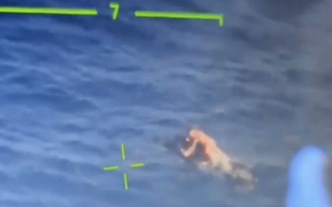 Young man found alive at sea after two days adrift off Gran Canaria